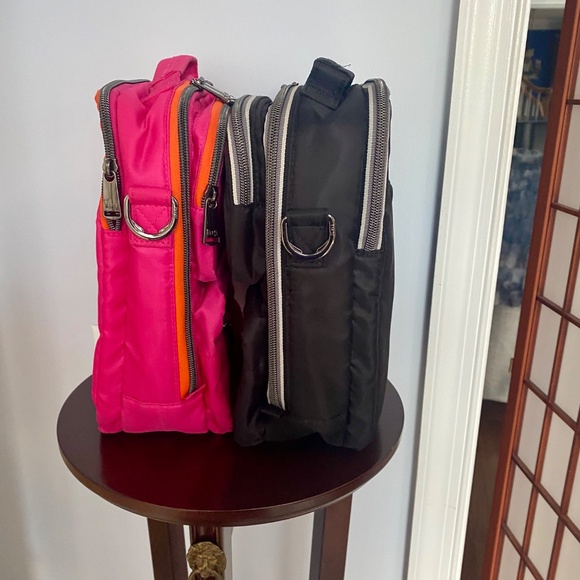 LUG SET  of 2 medium cargo crossbody “wrangler” bags - Picture 2 of 16